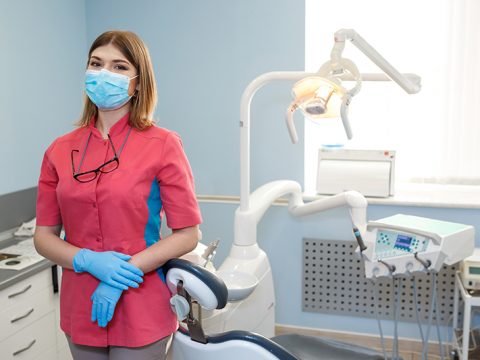 Dental hygienist